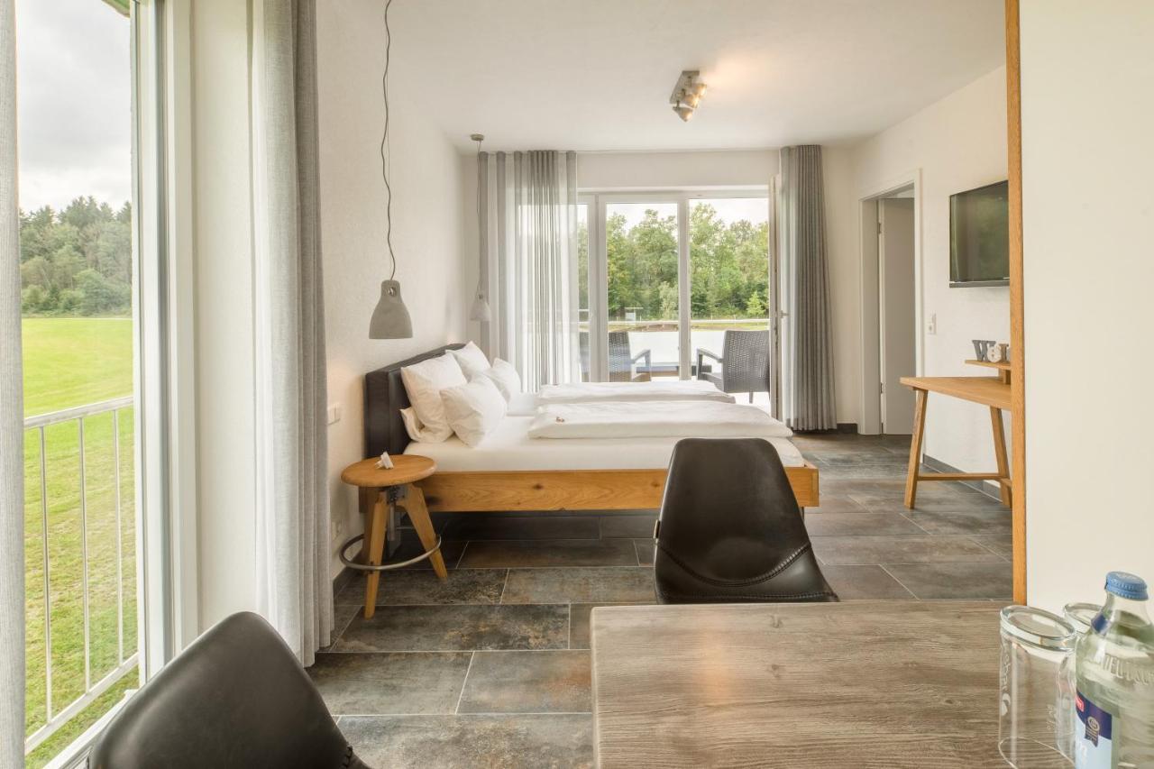 Hotel Hofgut Tiergarten Aulendorf Exteriör bild